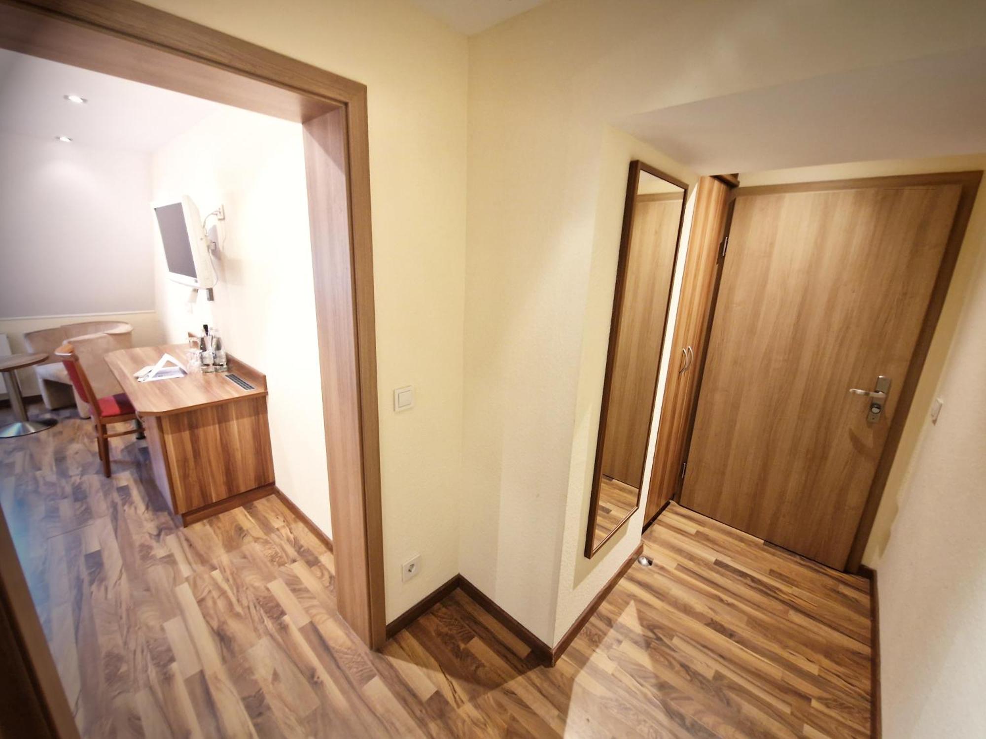Мини-отель Landgasthof Rebstock 3*