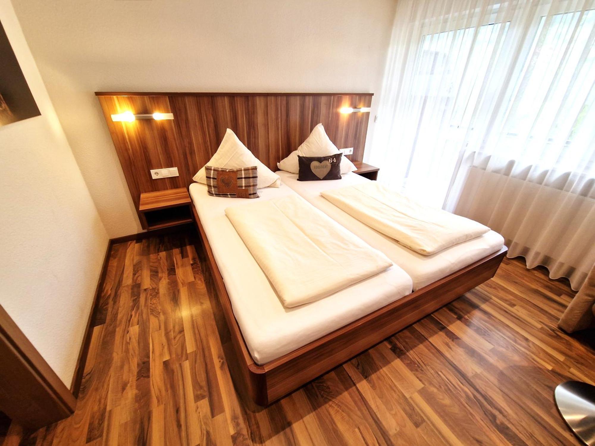 Мини-отель Landgasthof Rebstock 3*